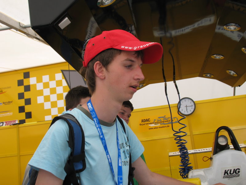 Bild: Jugendausflug Hockenheim 047