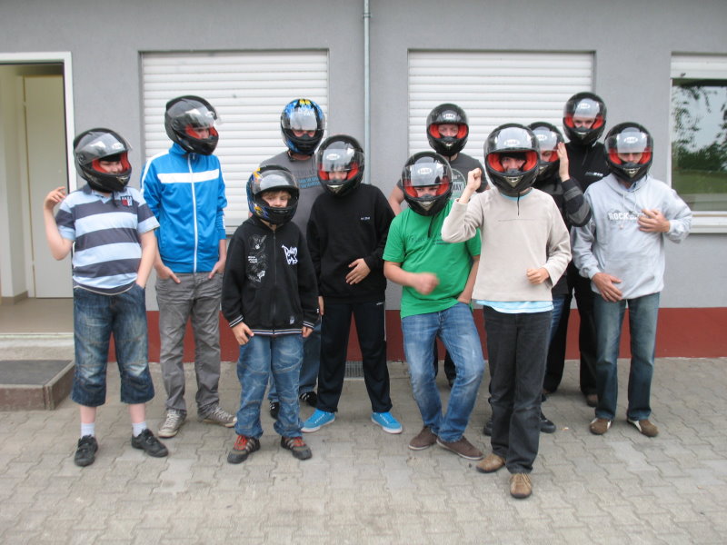 Bild: Jugendausflug Hockenheim 053