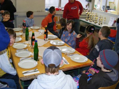 Bild: Warten auf die Siegerehrung 2